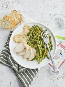 Emincé de poulet sauce moutarde et haricots verts