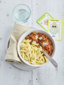 Mini penne à la sauce bolognaise